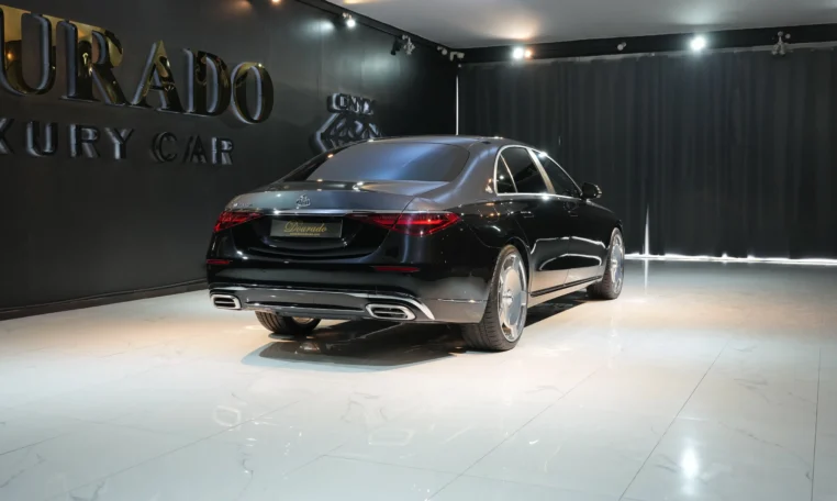 Mercedes-Benz S 580 S 580 4 Matic Long Maybach Black & Graphite Grey for sale in dubai 09
