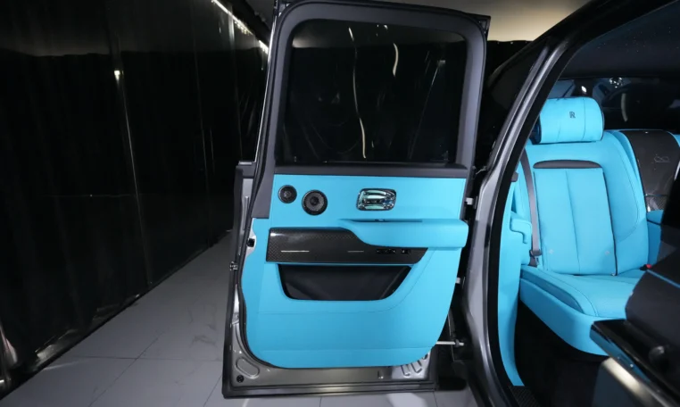 Rolls Royce Cullinan Black Badge for sale in dubai 17