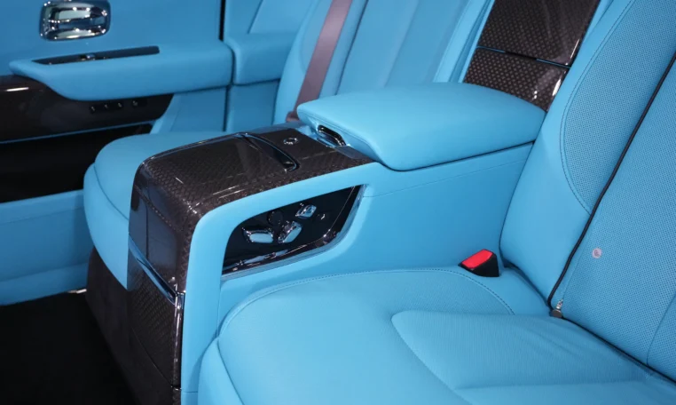 Rolls Royce Cullinan Black Badge for sale in dubai 20