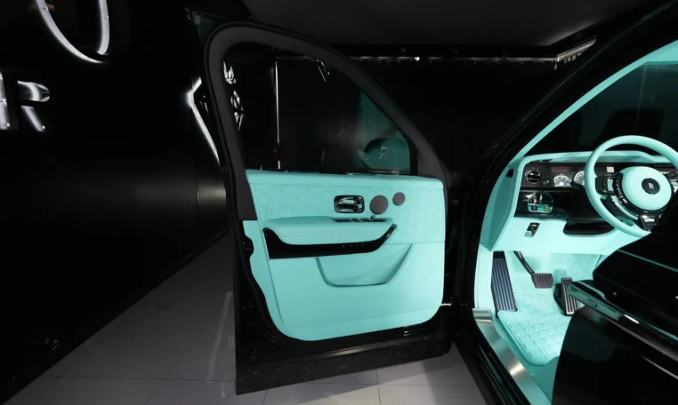 Rolls Royce Cullinan Onyx Concept for sale in dubai 12