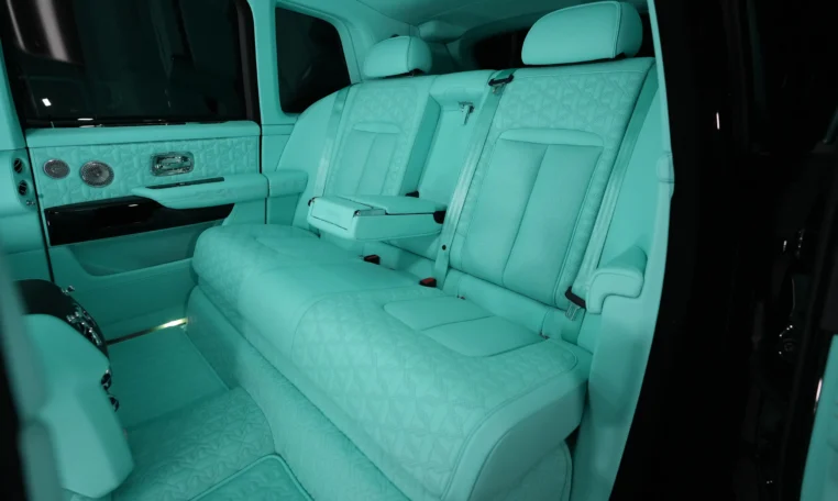 Rolls Royce Cullinan Onyx Concept for sale in dubai 17