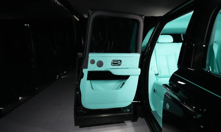 Rolls Royce Cullinan Onyx Concept for sale in dubai 18
