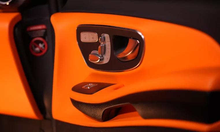 Mercedes-Maybach V Class Extra Long Wheelbase for sale in dubai 13