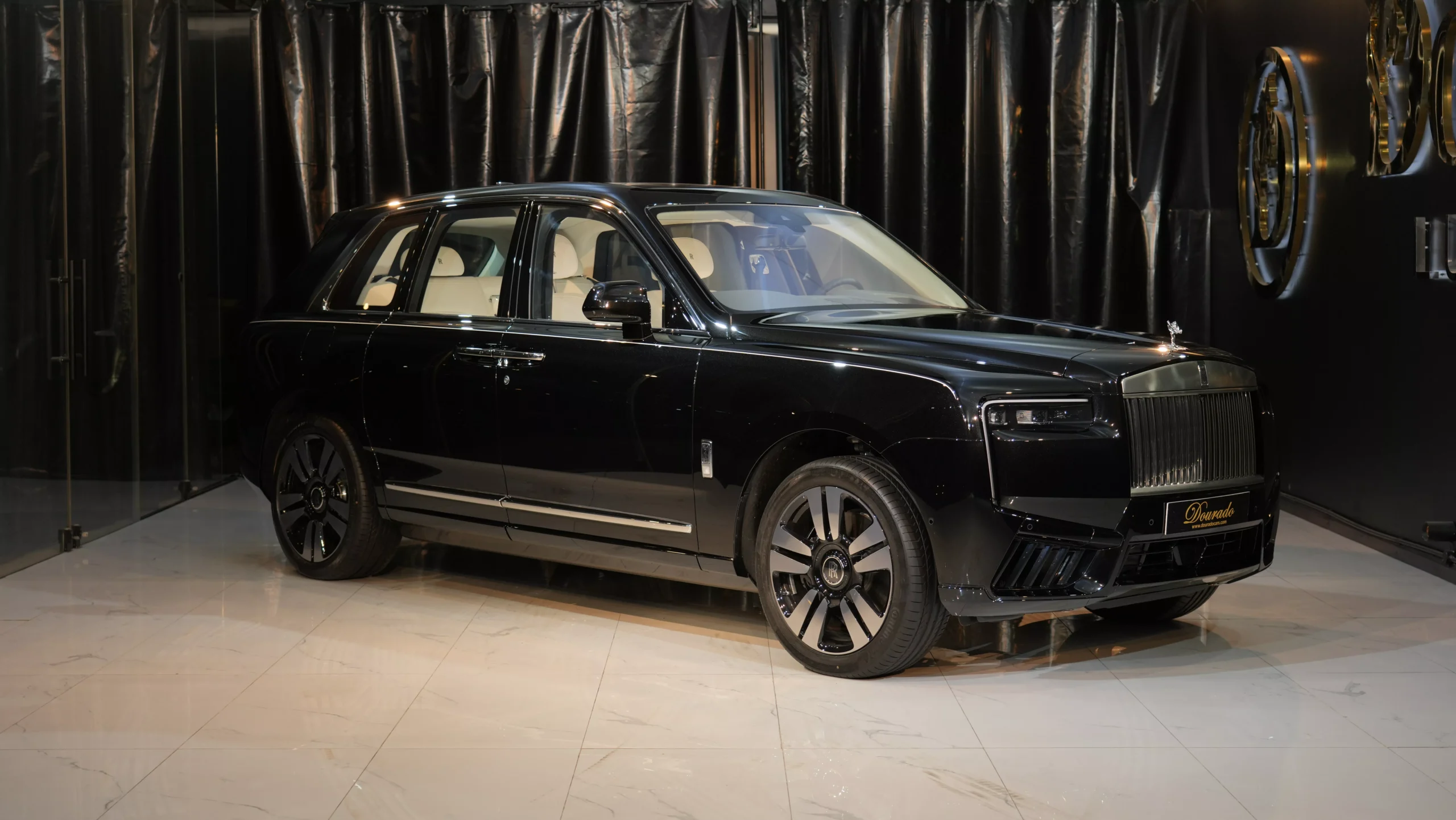 Rolls-Royce Cullinan SERIES II for sale in dubai