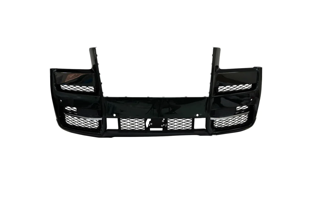 Rolls-Royce Cullinan Front Bumper Green OEM for sale in dubai