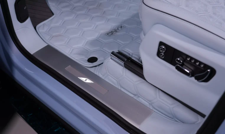 Bentley Bentayga S Onyx Concept 1 of 5 for sale in dubai 09