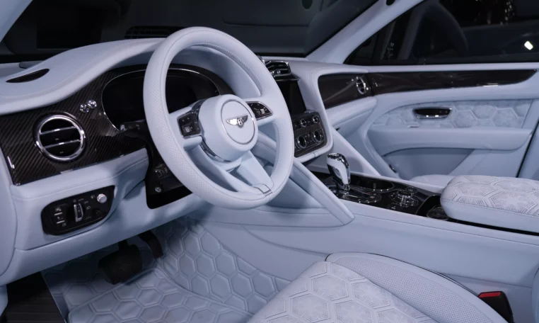 Bentley Bentayga S Onyx Concept 1 of 5 for sale in dubai 10