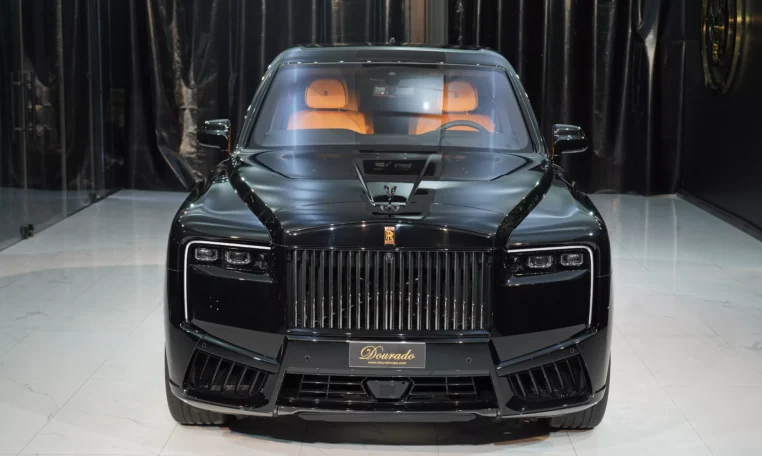 Rolls Royce Cullinan Black Badge Kit for sale in Dubai