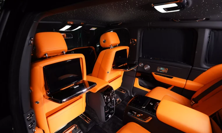 Rolls Royce Cullinan Black Badge Kit for sale in Dubai