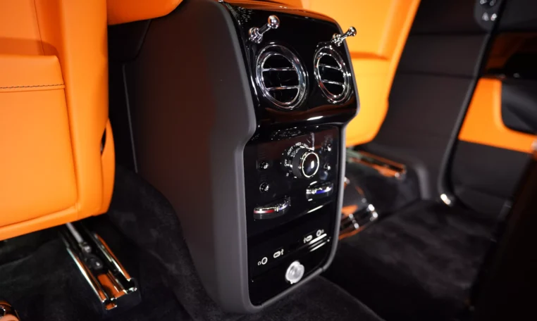 Rolls Royce Cullinan Black Badge Kit for sale in Dubai