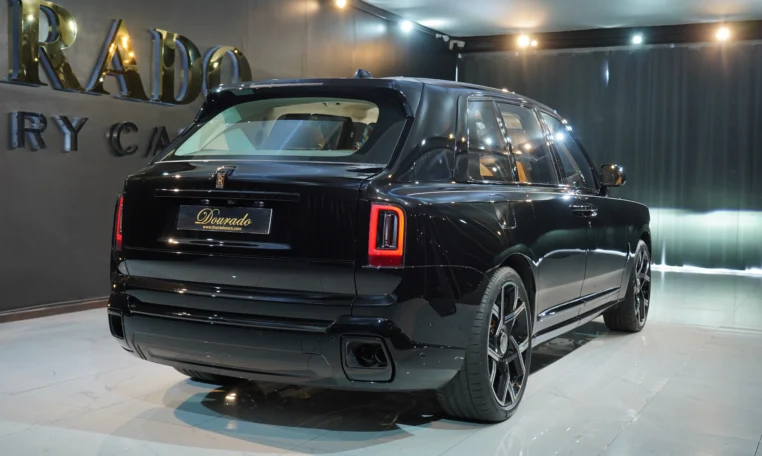 Rolls Royce Cullinan Black Badge Kit for sale in Dubai