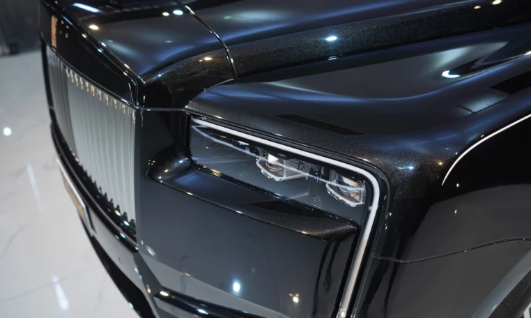 Rolls Royce Cullinan Black Badge Kit for sale in Dubai