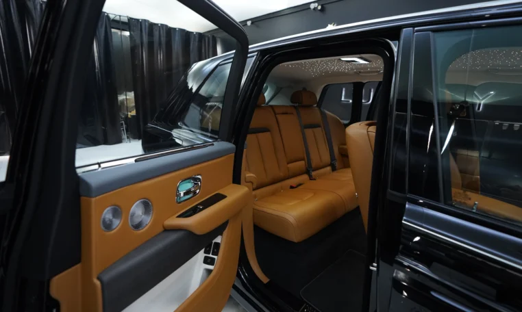 Rolls Royce Cullinan Black Badge Kit for sale in Dubai