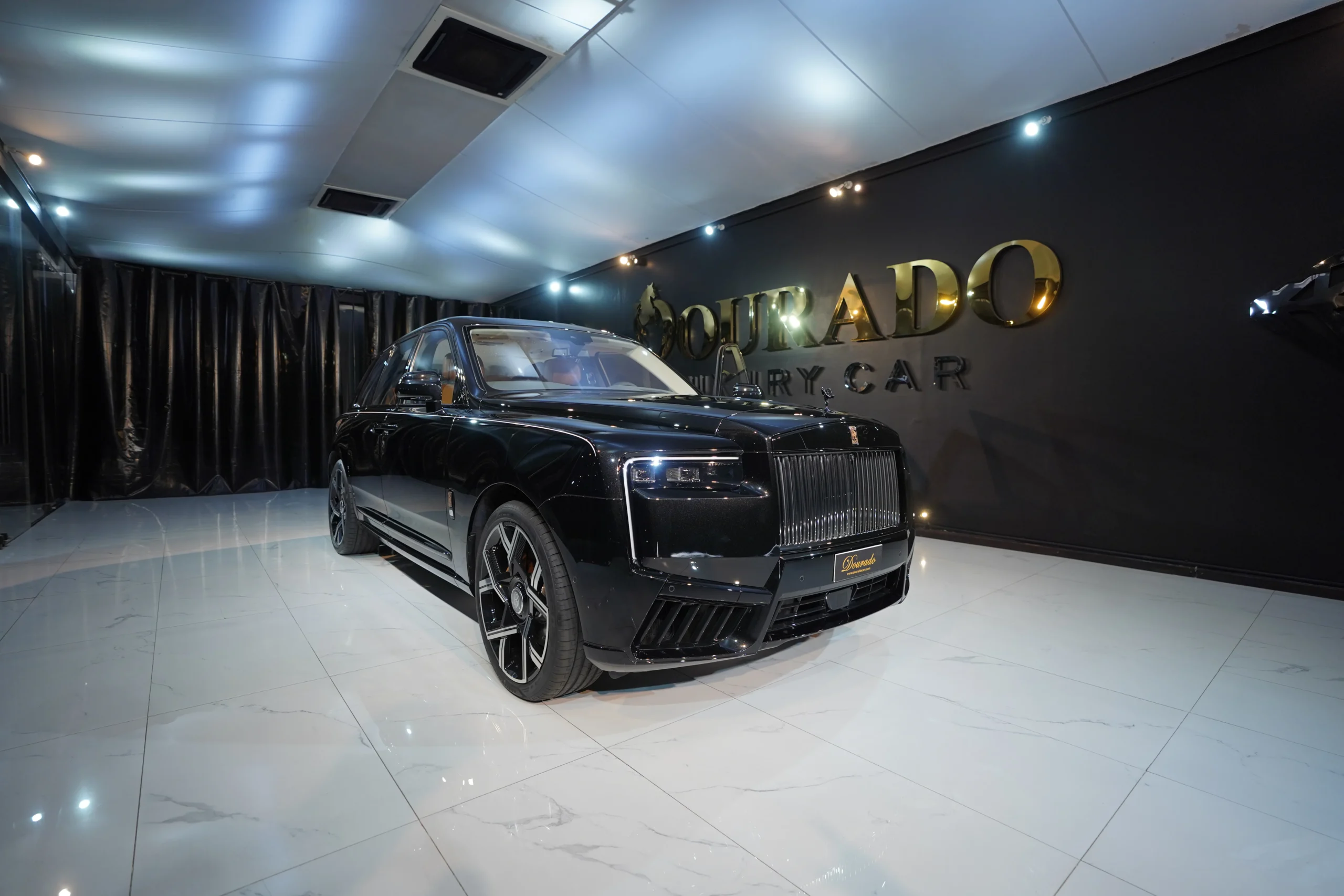Rolls Royce Cullinan Black Badge Kit for sale in Dubai