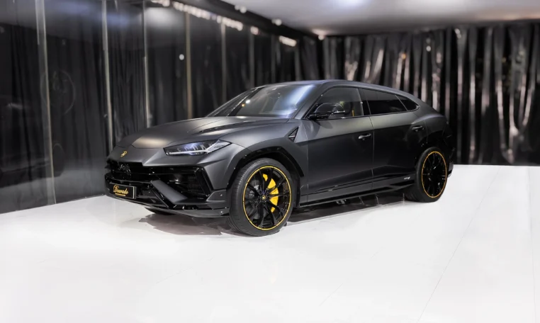 Lamborghini Urus S for sale in Dubai in Dubai
