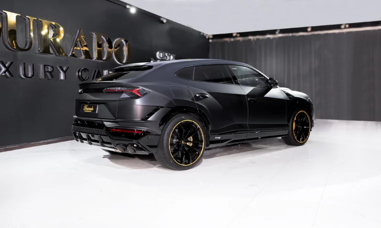 Lamborghini Urus S for sale in Dubai in Dubai