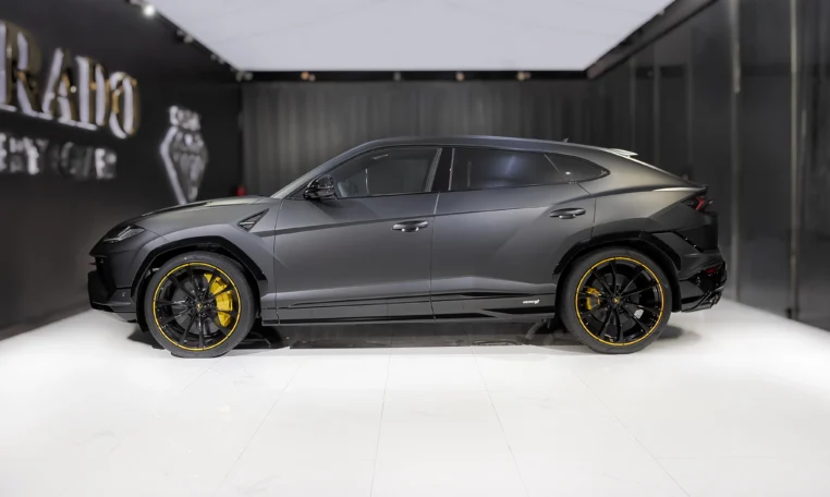 Lamborghini Urus S for sale in Dubai in Dubai
