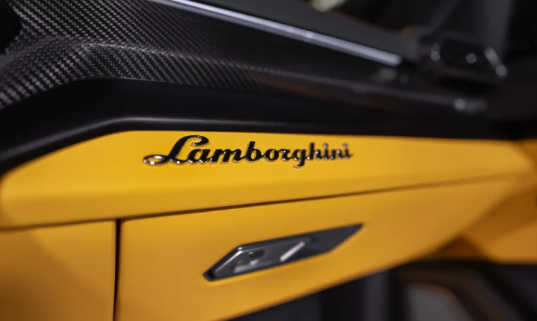 Lamborghini Urus S for sale in Dubai in Dubai