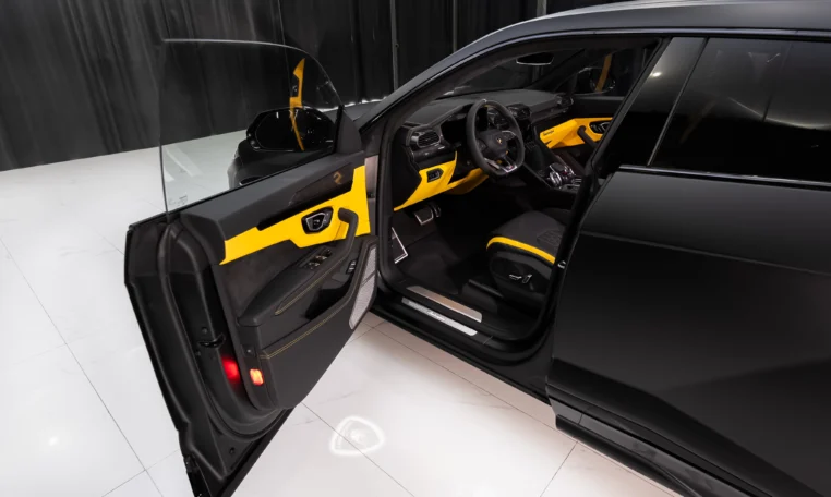 Lamborghini Urus S for sale in Dubai in Dubai